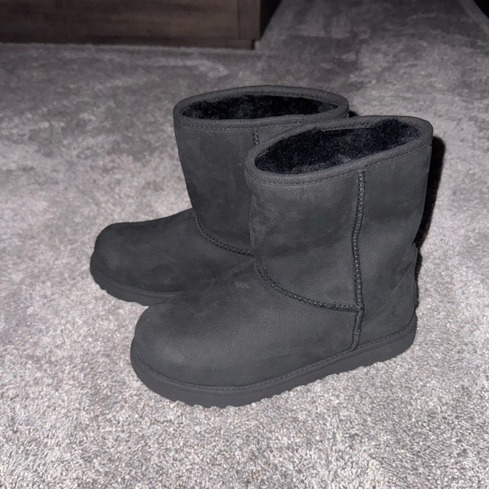 UGG Classic Black Footwear